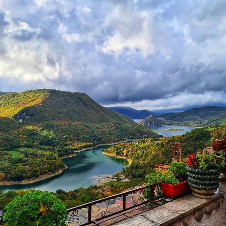 La Casa Sul Fiordo Lago Del Turano Paganico Sabino Εξωτερικό φωτογραφία