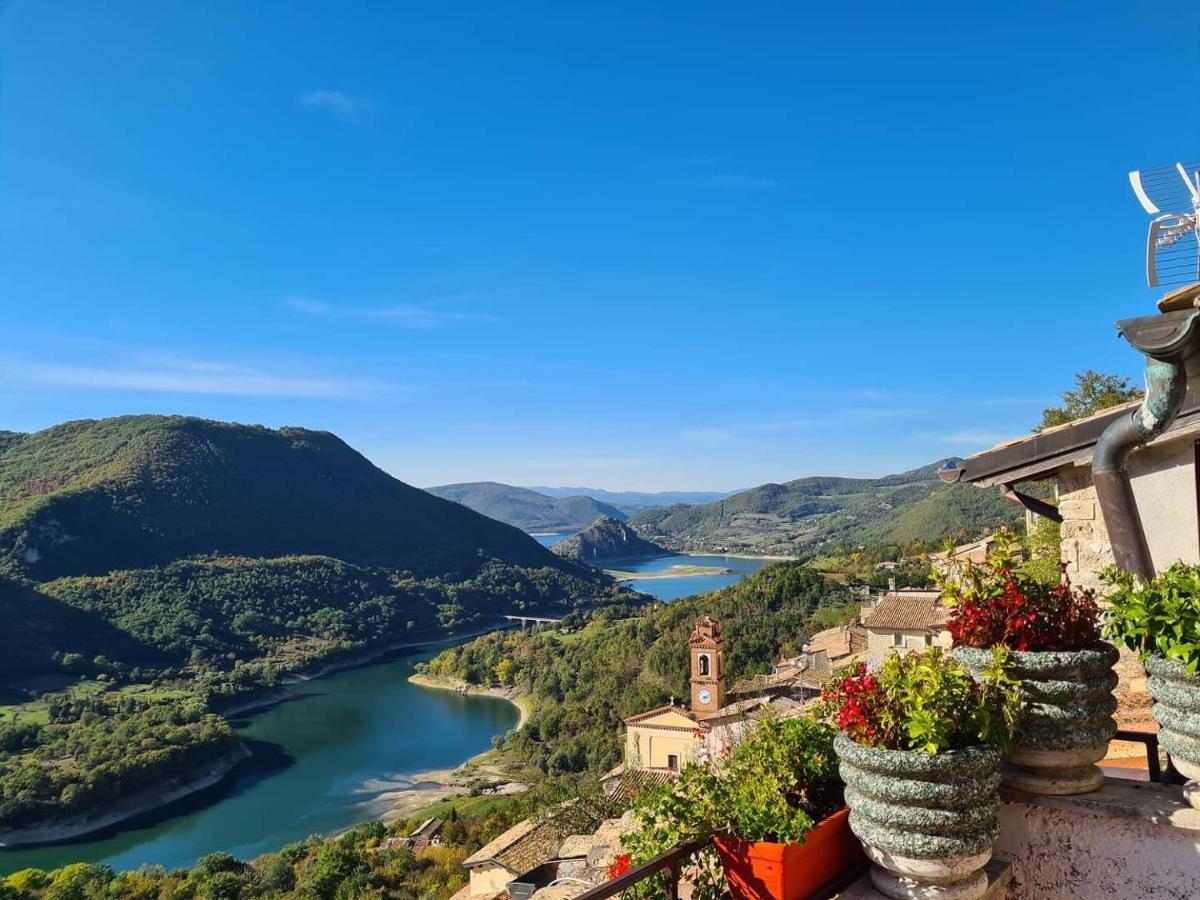 La Casa Sul Fiordo Lago Del Turano Ξενοδοχείο Paganico Sabino Εξωτερικό φωτογραφία