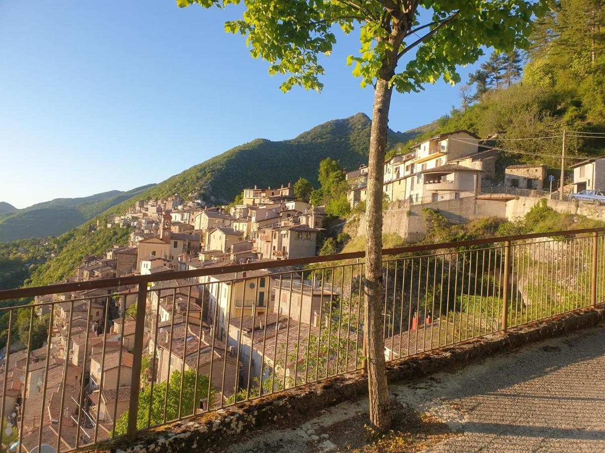 La Casa Sul Fiordo Lago Del Turano Ξενοδοχείο Paganico Sabino Εξωτερικό φωτογραφία